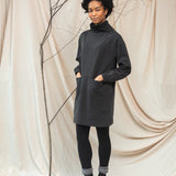 Tricia Organic Cotton Felpe Dress in Charcoal Stonewash
